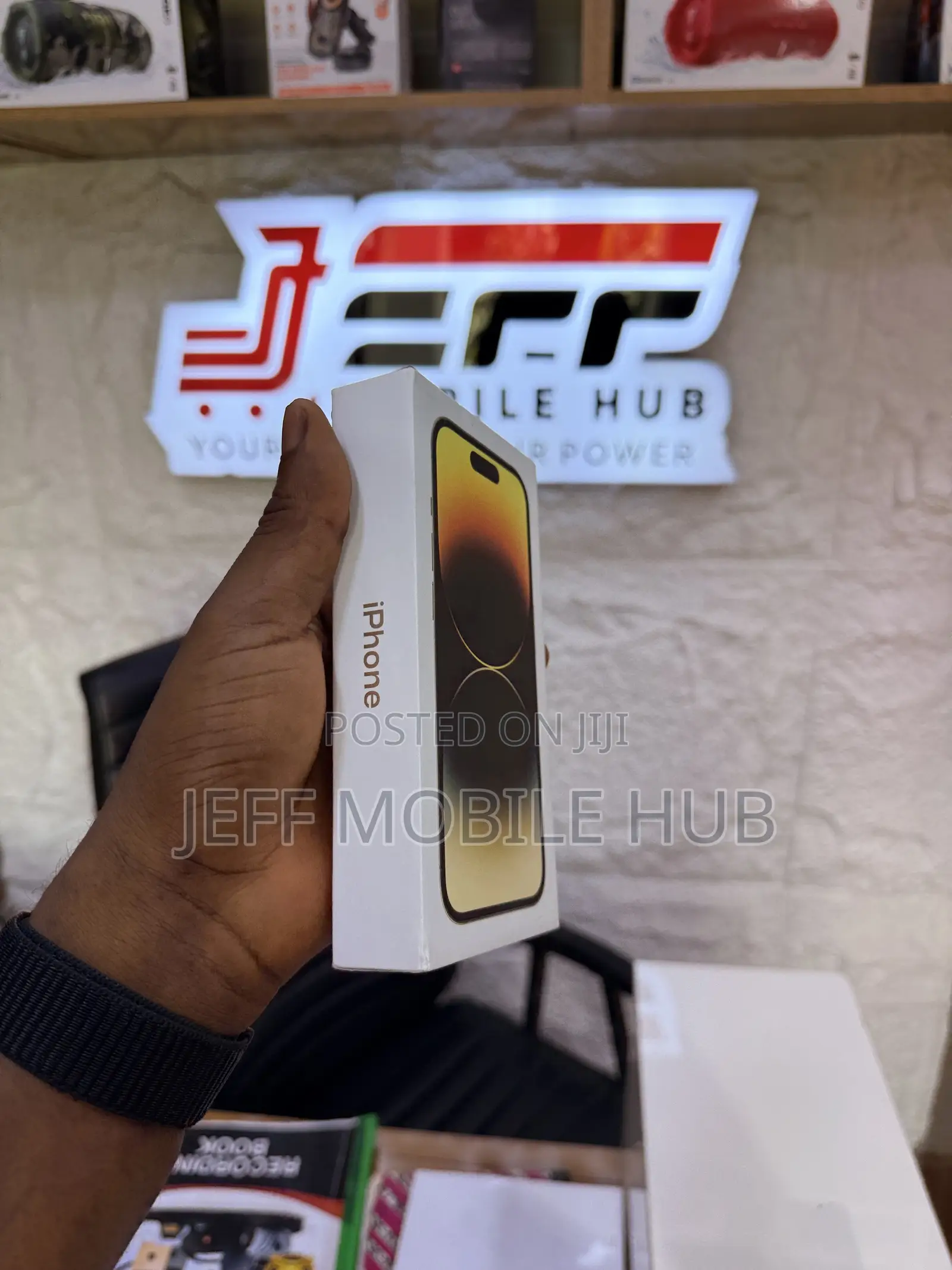 New Apple iPhone 14 Pro 128 GB Gold