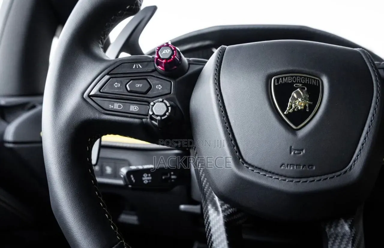 Lamborghini Aventador 2024 Black