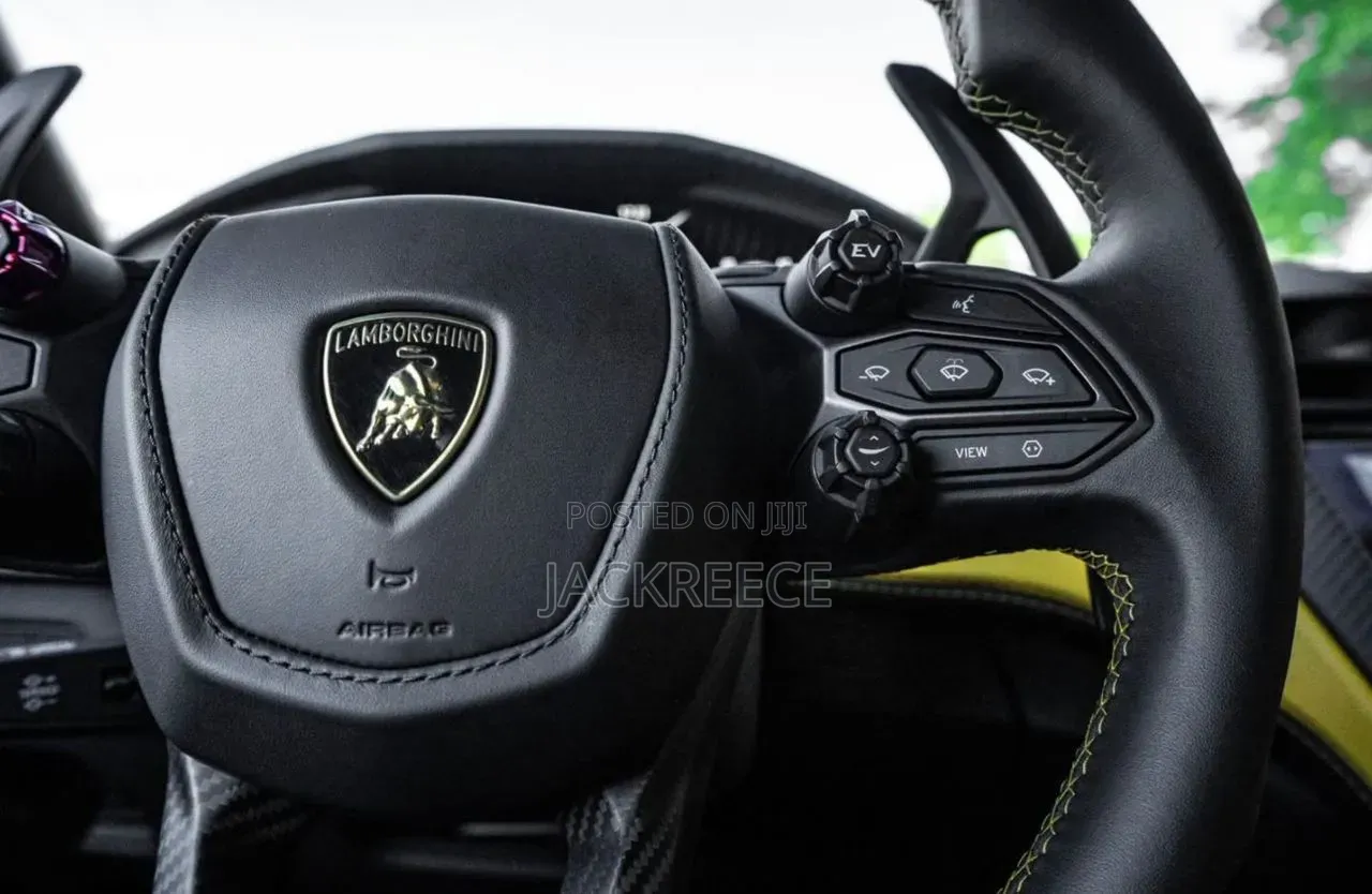 Lamborghini Aventador 2024 Black