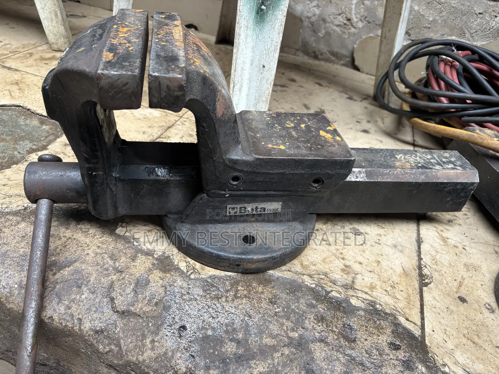 Beta 1599f Steel-Forged Bench Vise