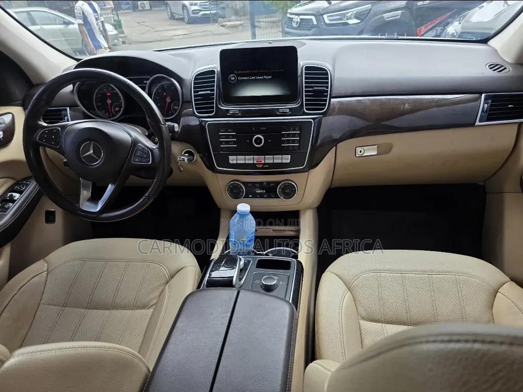 Mercedes-Benz GLE-Class 2016 White