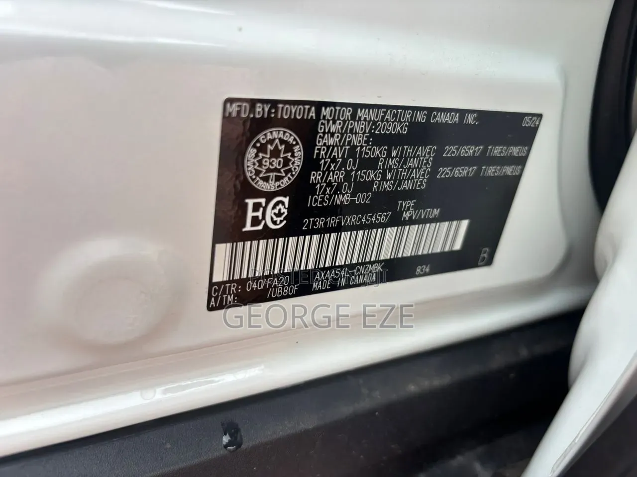 Toyota RAV4 2024 White