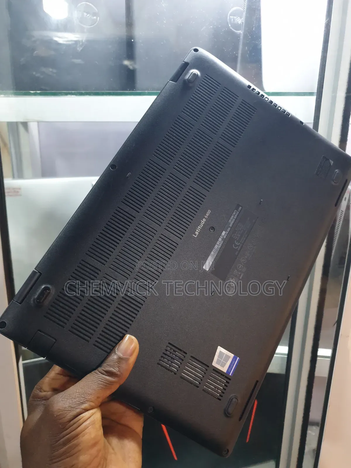 Laptop Dell Latitude 5400 8GB Intel Core i7 SSD 256GB