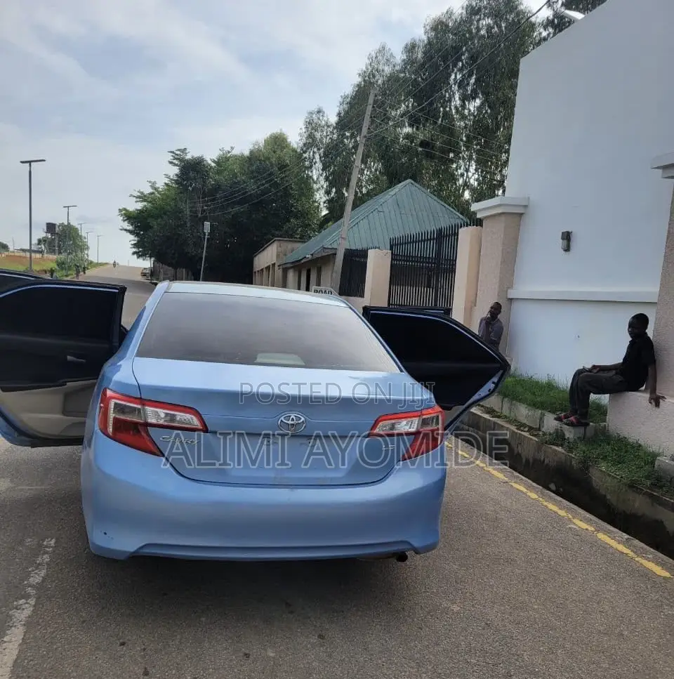 Toyota Camry 2013 Blue