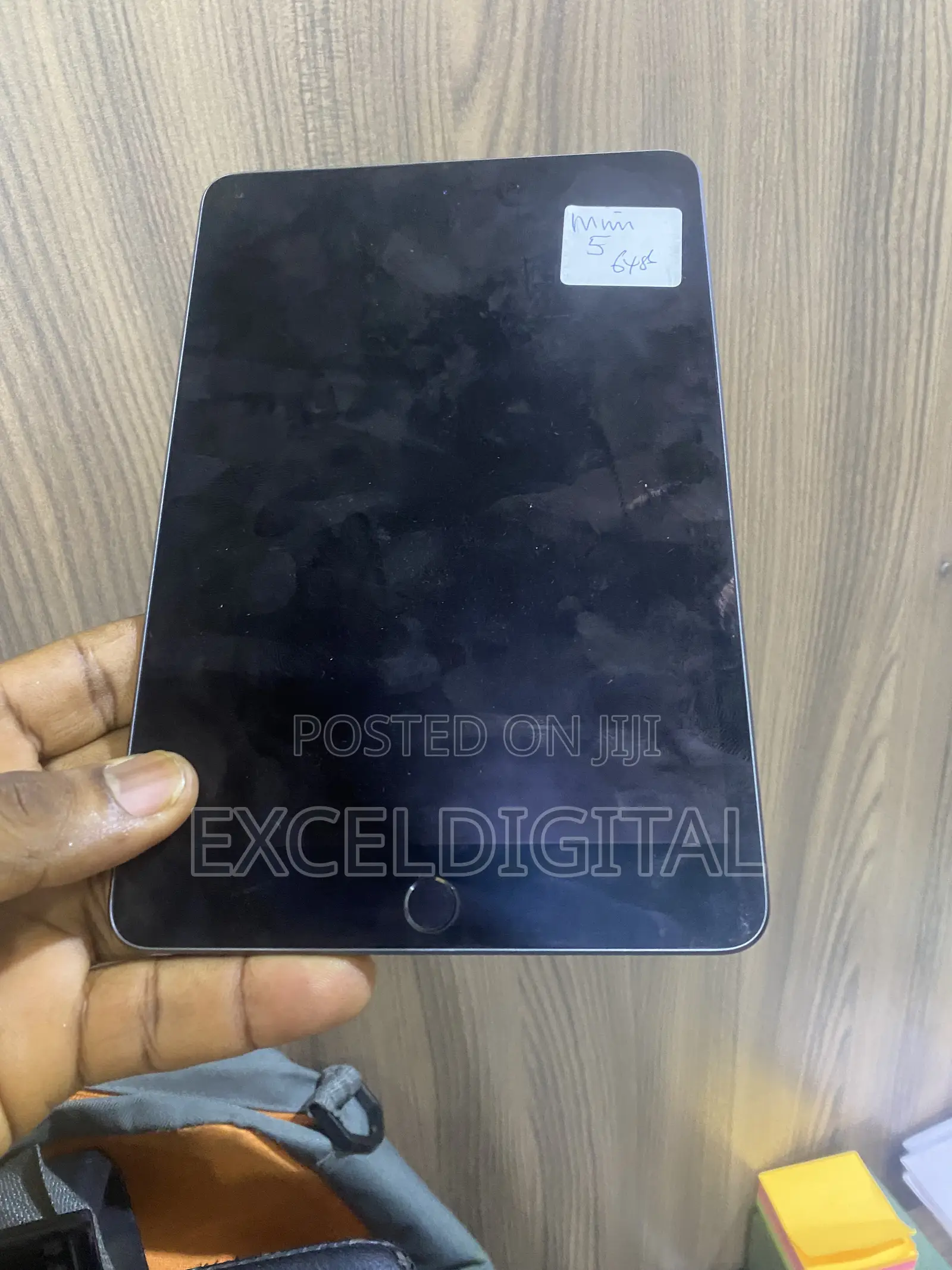 Apple iPad mini 5 64 GB Gray