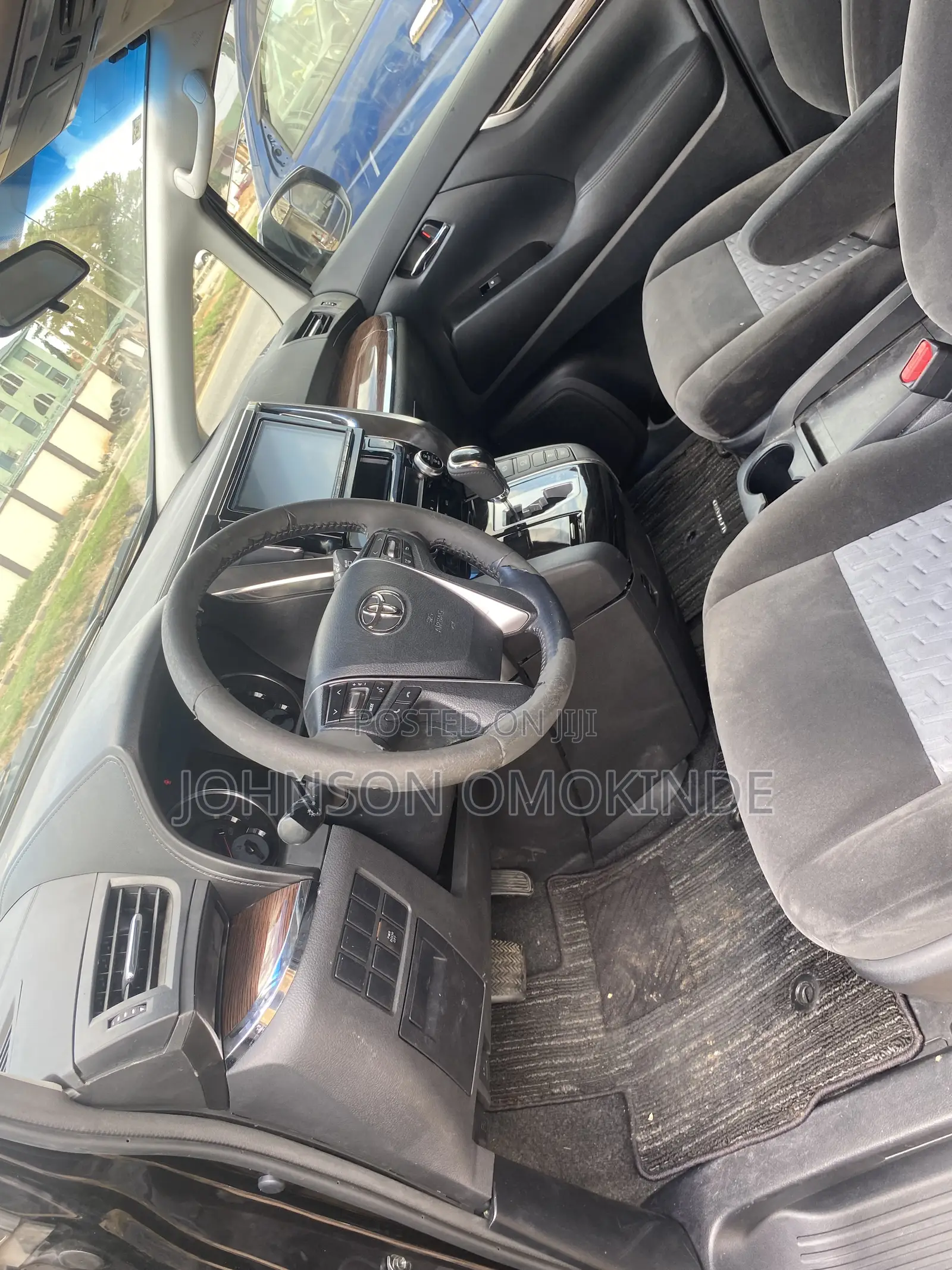 Toyota Alphard 2.5 Petrol AWD 2018 Black
