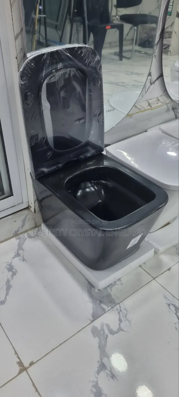 Black Conceal Wc