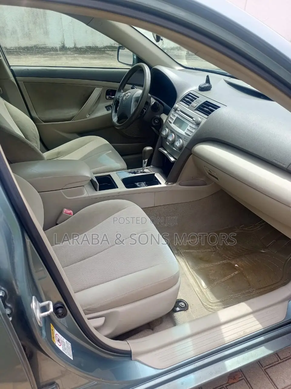 Toyota Camry LE 4dr Sedan (2.5L 4cyl 6A) 2011 Green