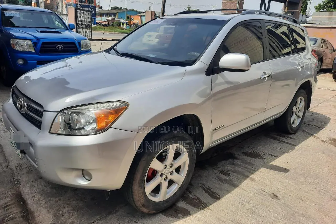 Toyota RAV4 2008 Silver