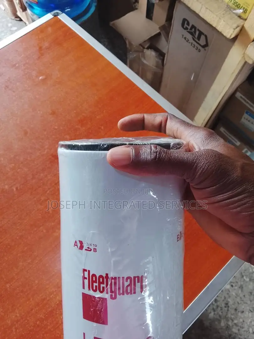 Fleetguard Lf9080 Oil Filter
