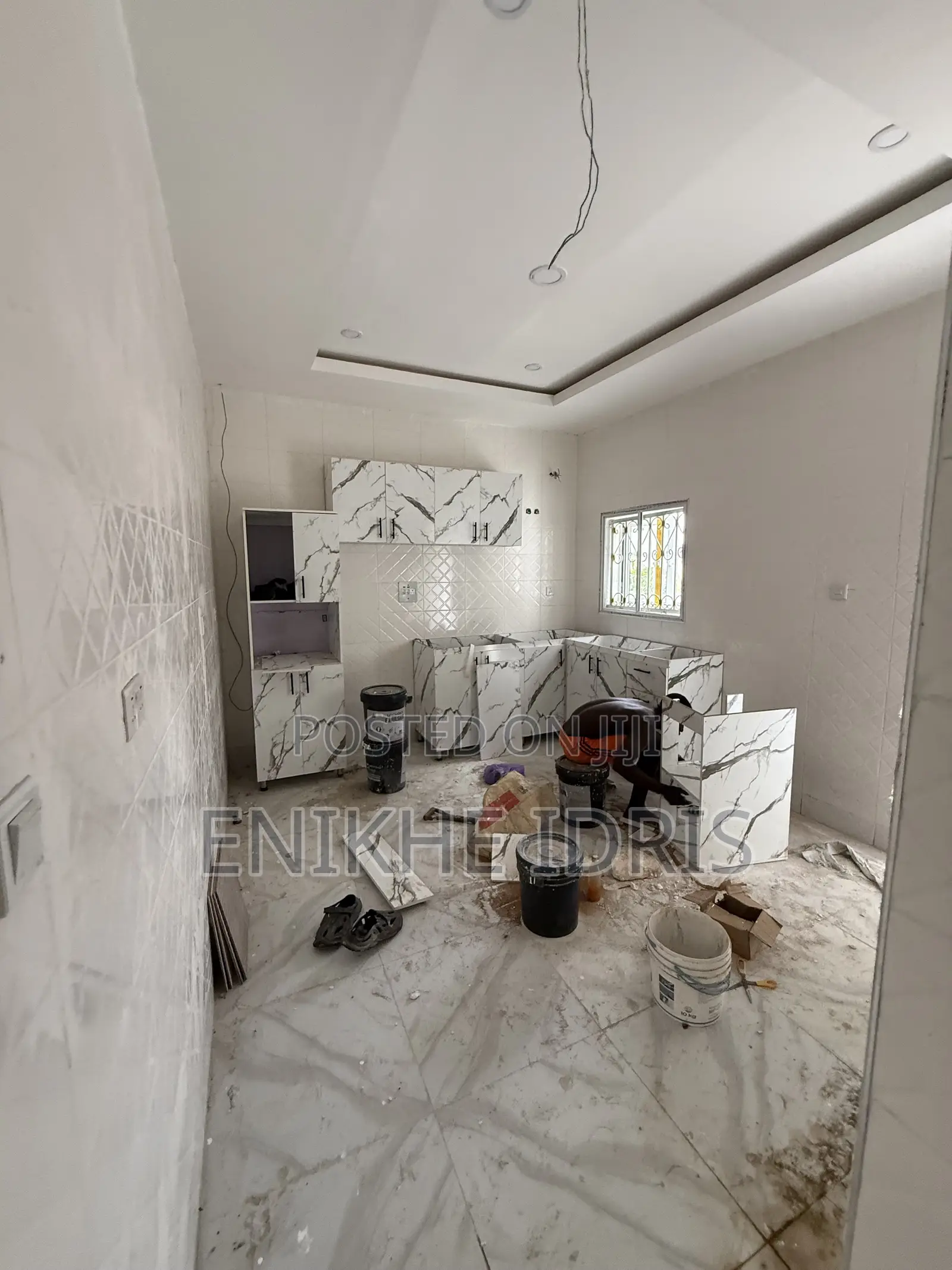 3bdrm Apartment in Ectors, Lugbe District for rent