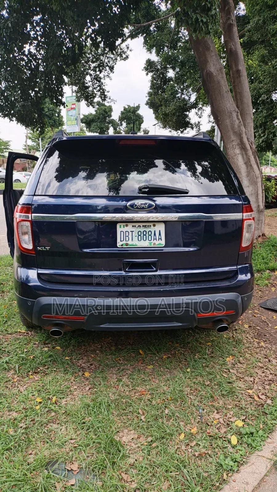 Ford Explorer 2011 Blue
