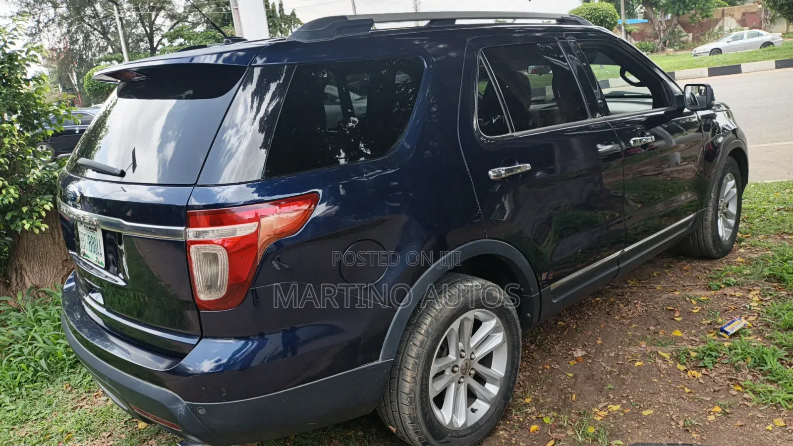 Ford Explorer 2011 Blue