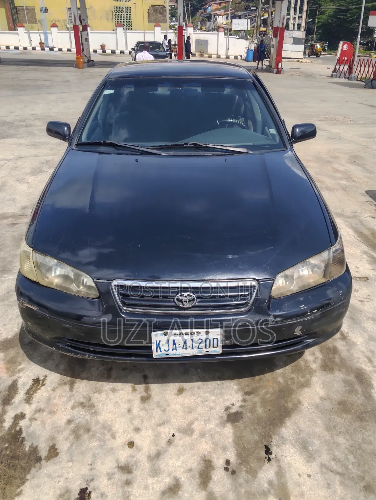 Toyota Camry LE 4dr Sedan (2.2L 4cyl 4A) 2001 Black