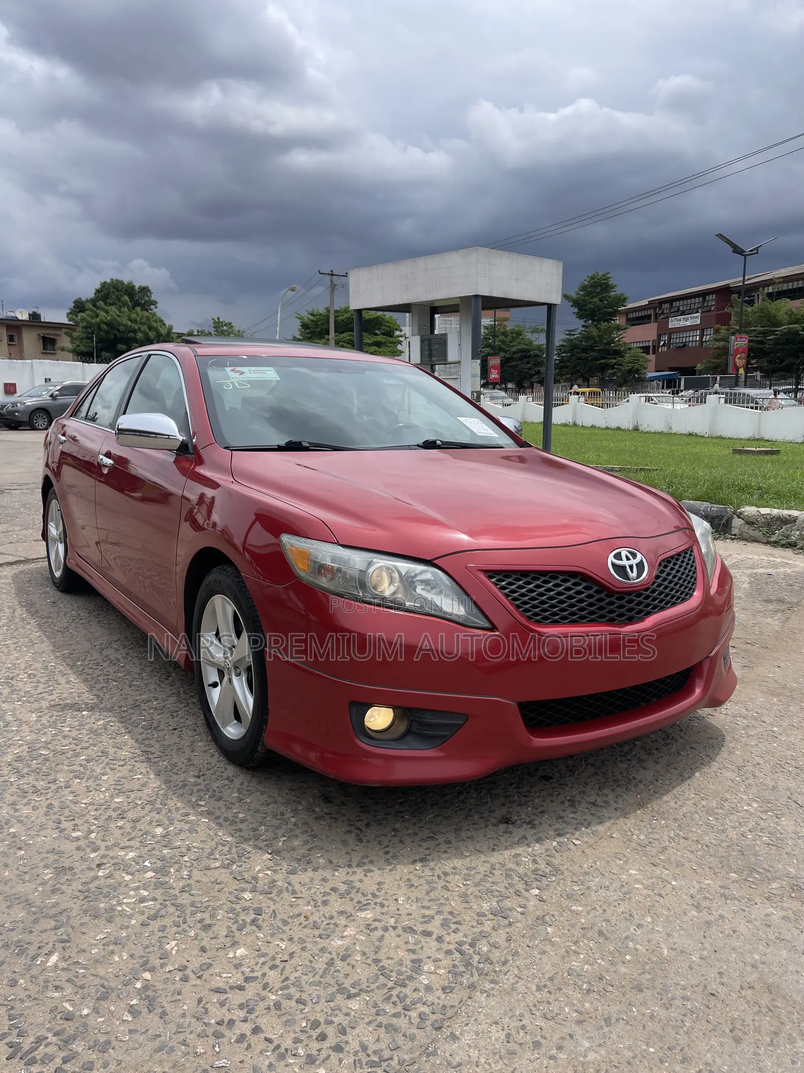 Toyota Camry SE 4dr Sedan (2.5L 4cyl 6A) 2011 Red