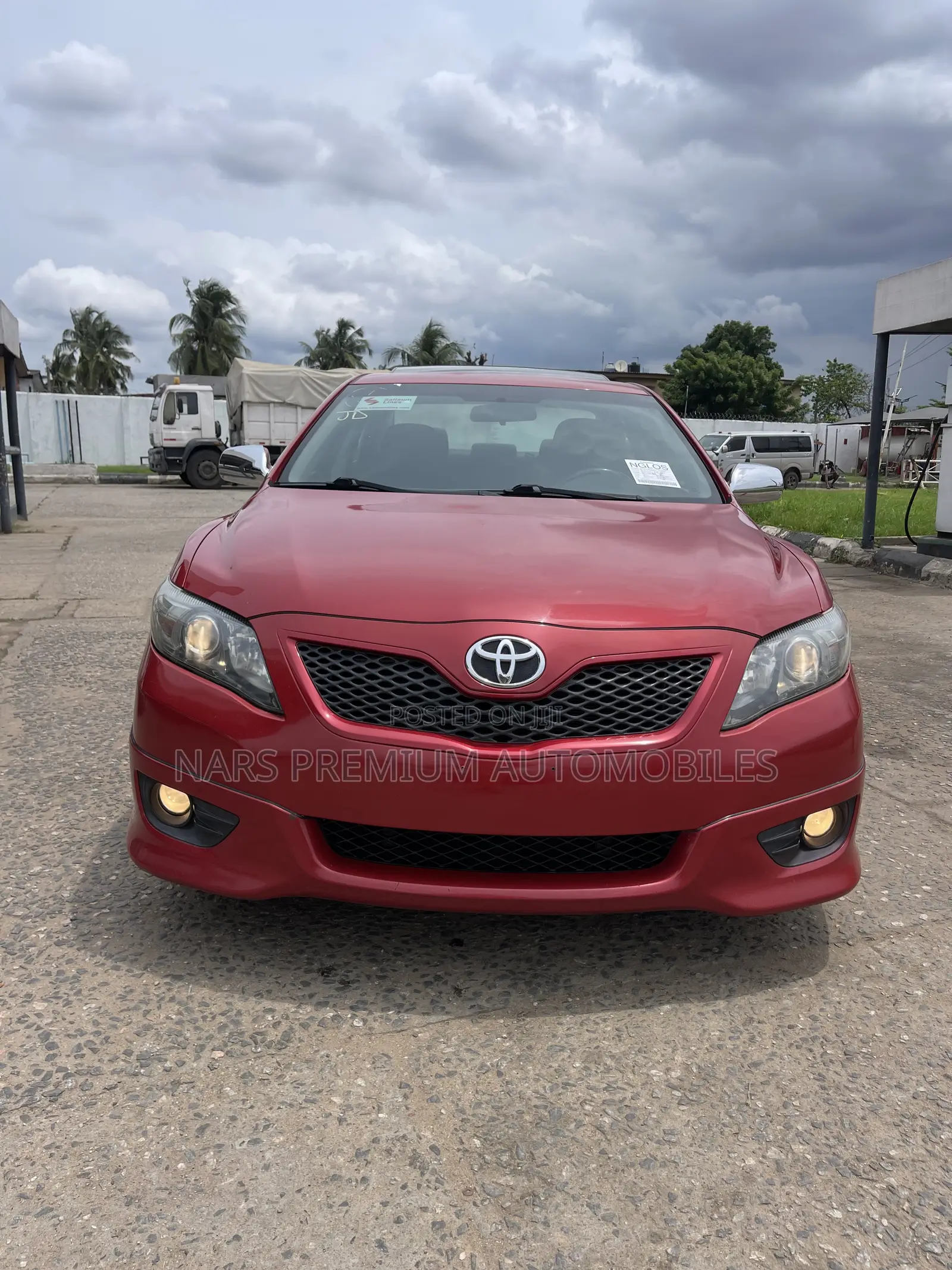 Toyota Camry SE 4dr Sedan (2.5L 4cyl 6A) 2011 Red