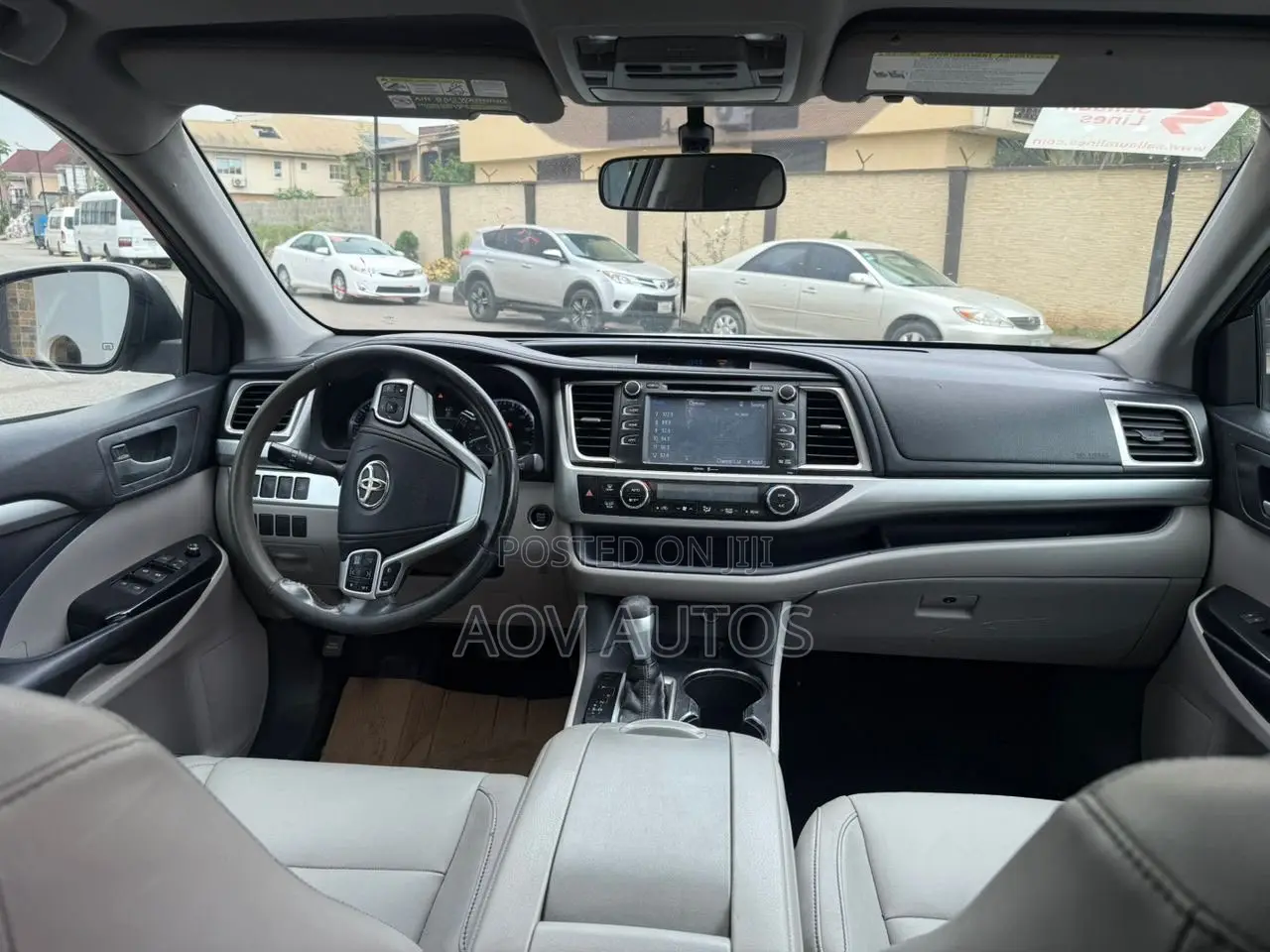 Toyota Highlander XLE 4dr SUV (3.5L 6cyl 6A) 2014