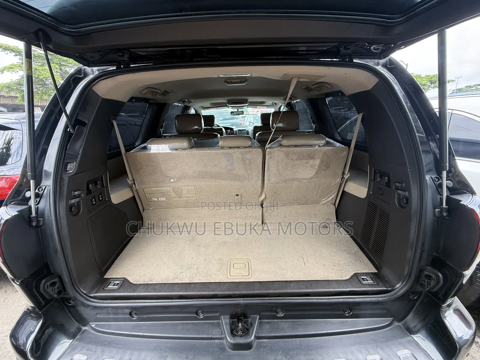 Toyota Sequoia Limited 4dr SUV 4WD (5.7L 8cyl 6A) 2012 Black