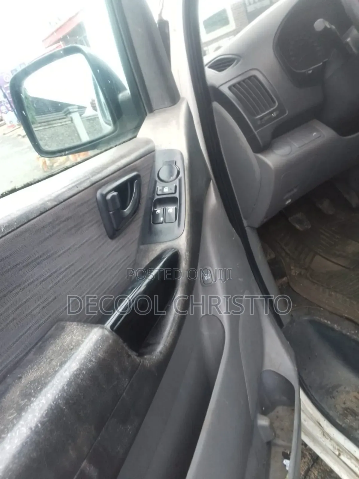 Hyundai H1 2014 White