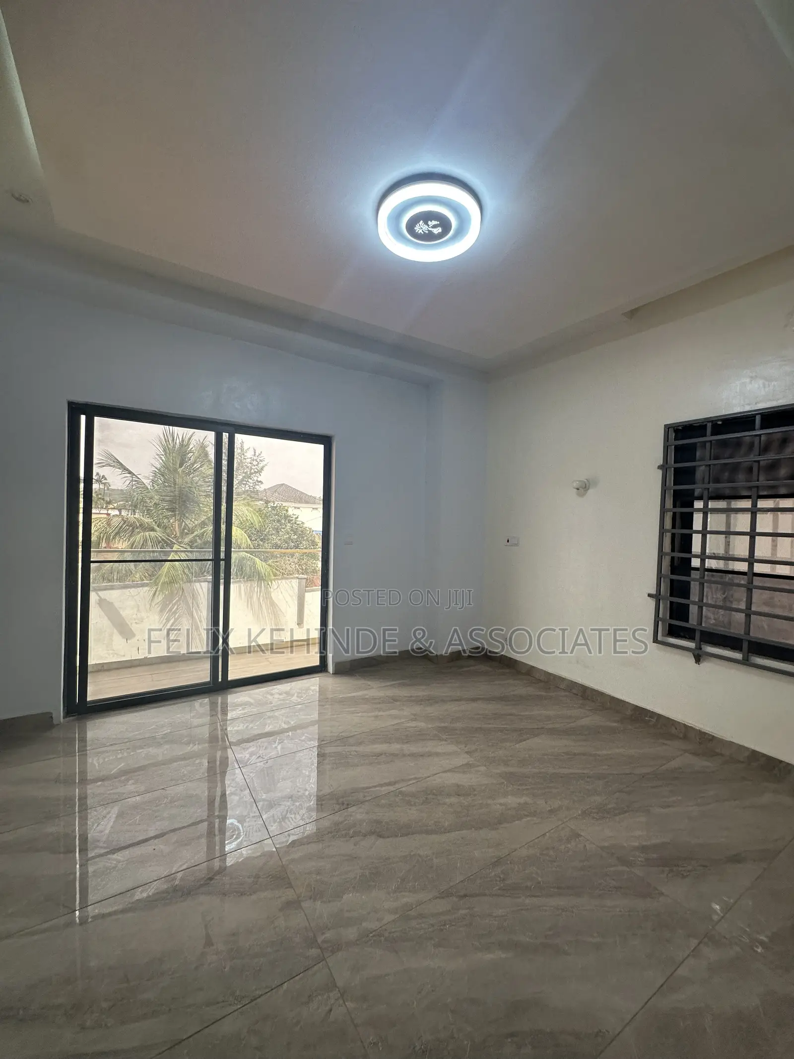 4bdrm Townhouse/Terrace in Alalubosa Estate for sale