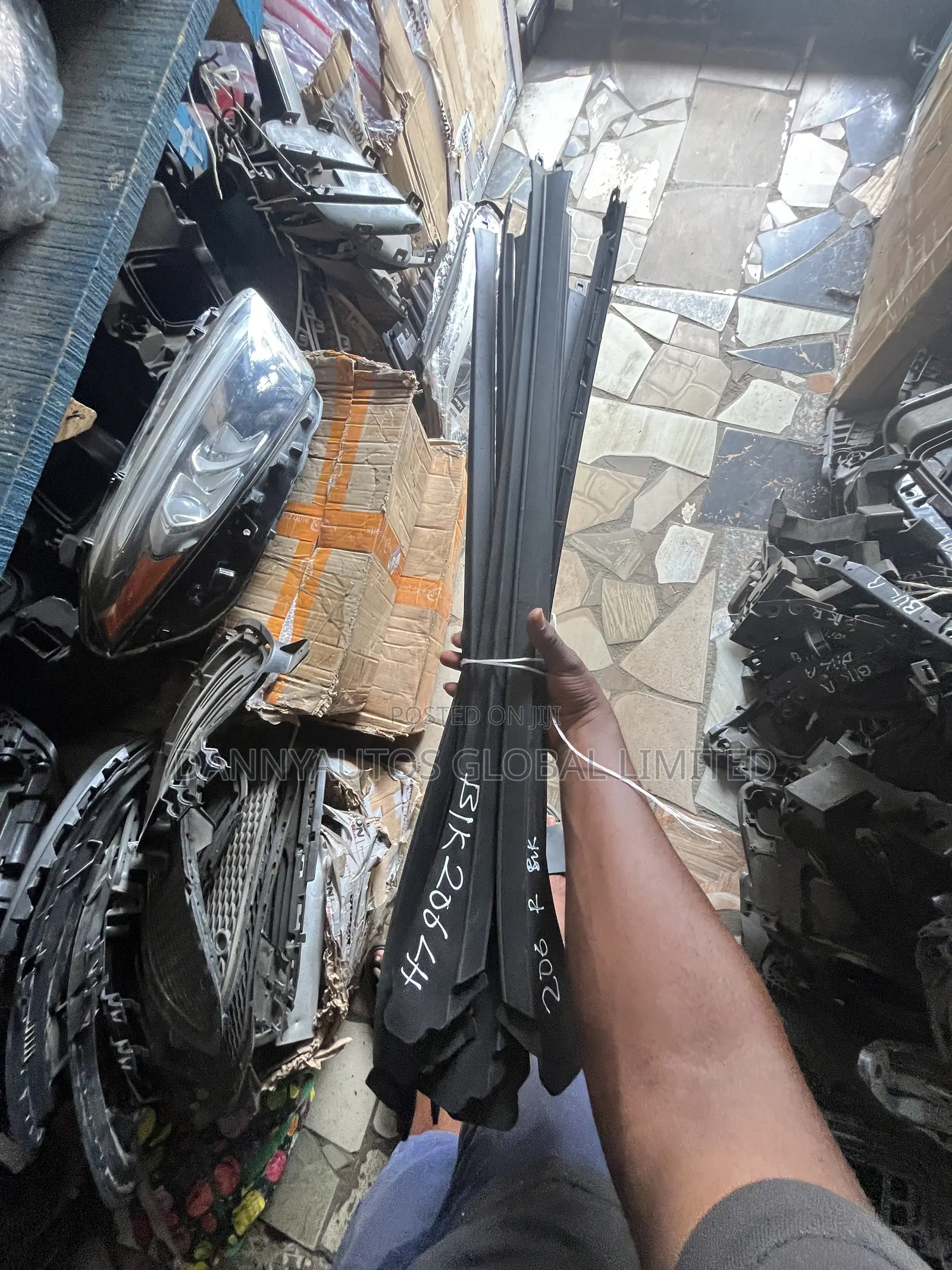 Wind Screen Chrome for C300 2023 Model W206