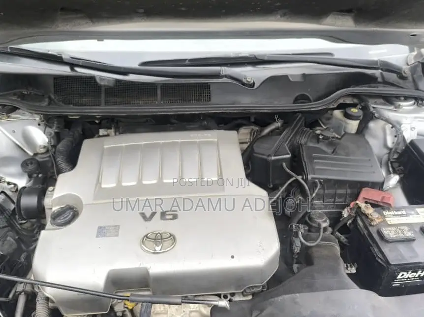 Toyota Venza 2012 Silver