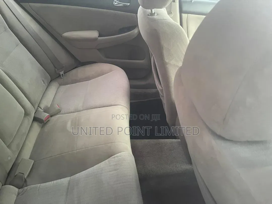 Honda Accord 2005 Red