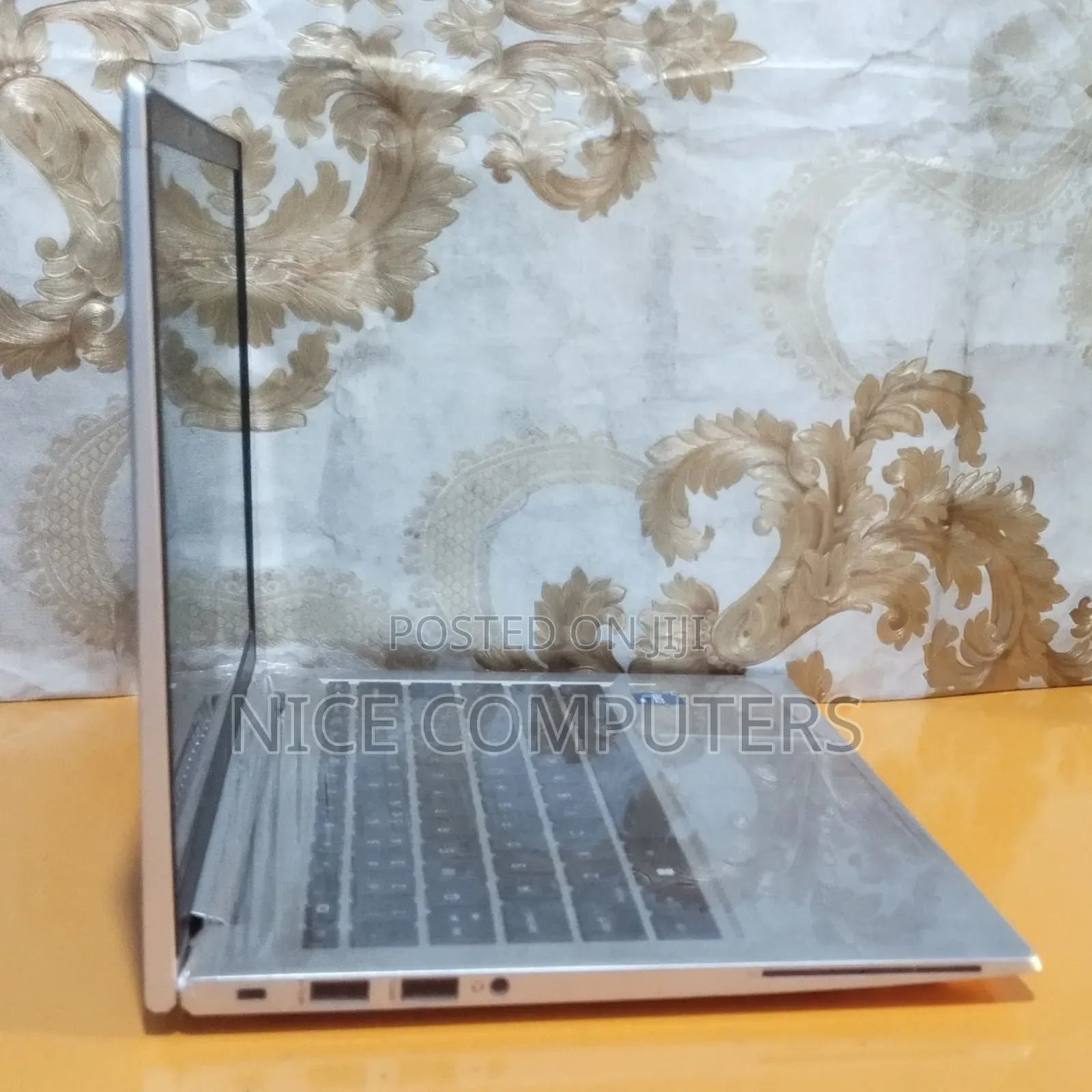 Laptop HP EliteBook 830 G8 16GB Intel Core i7 SSD 512GB
