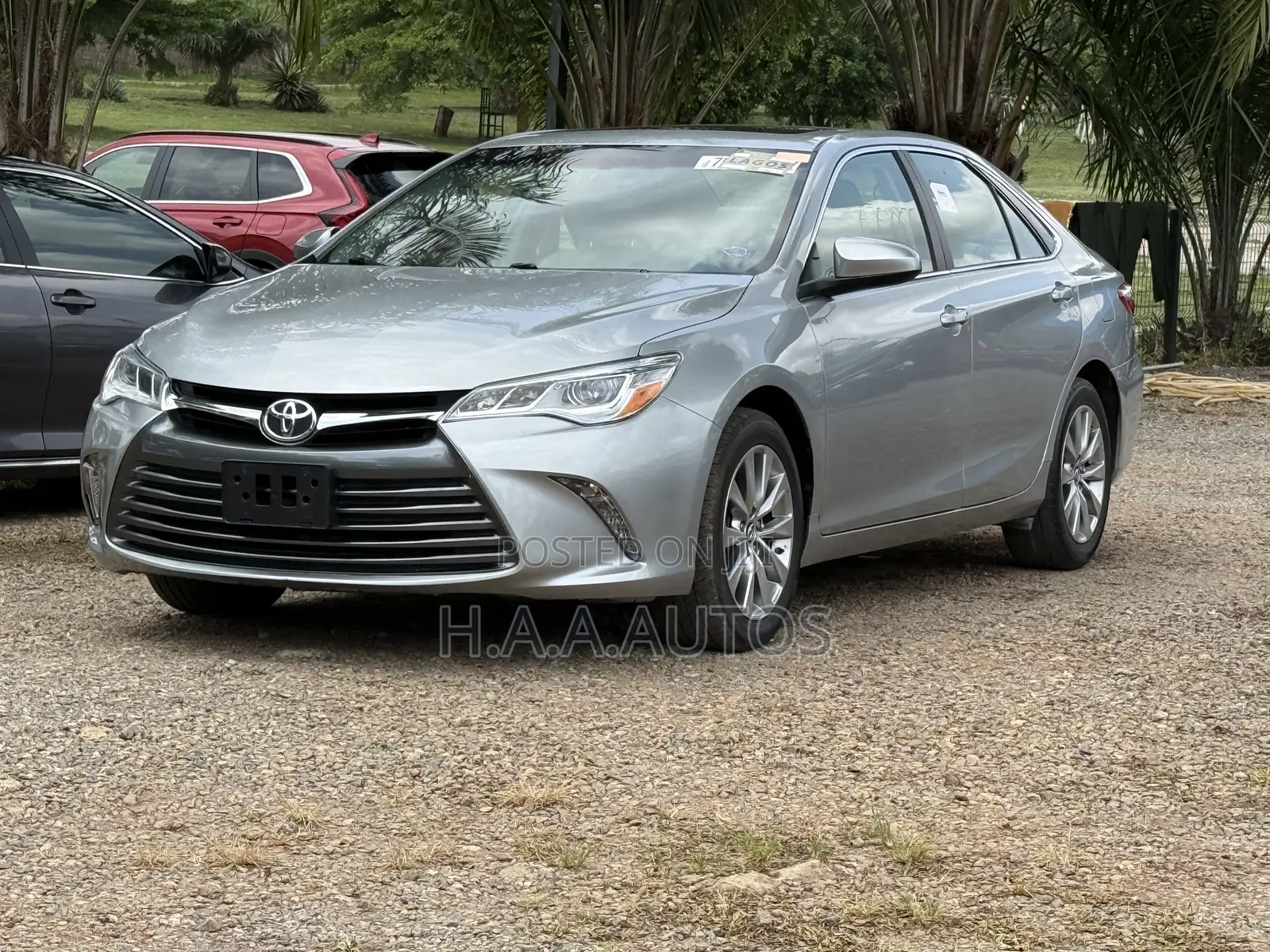 Toyota Camry XLE 4dr Sedan (3.5L 6cyl 6A) 2017 Silver