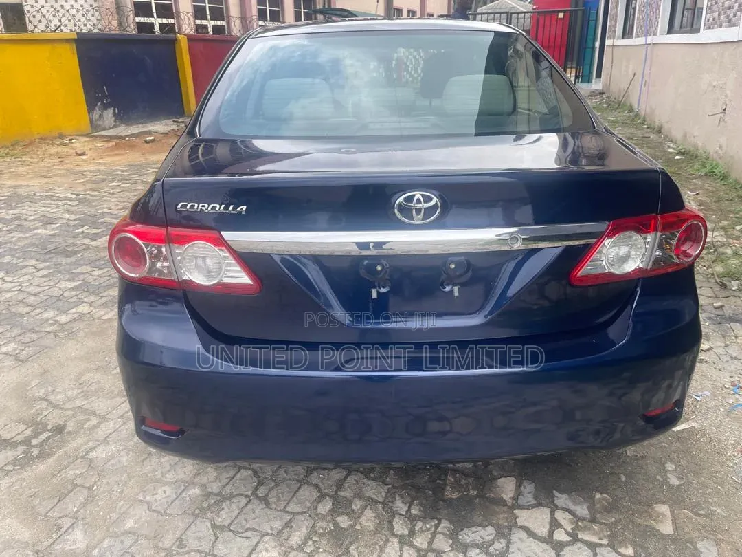 Toyota Corolla 2013 Blue