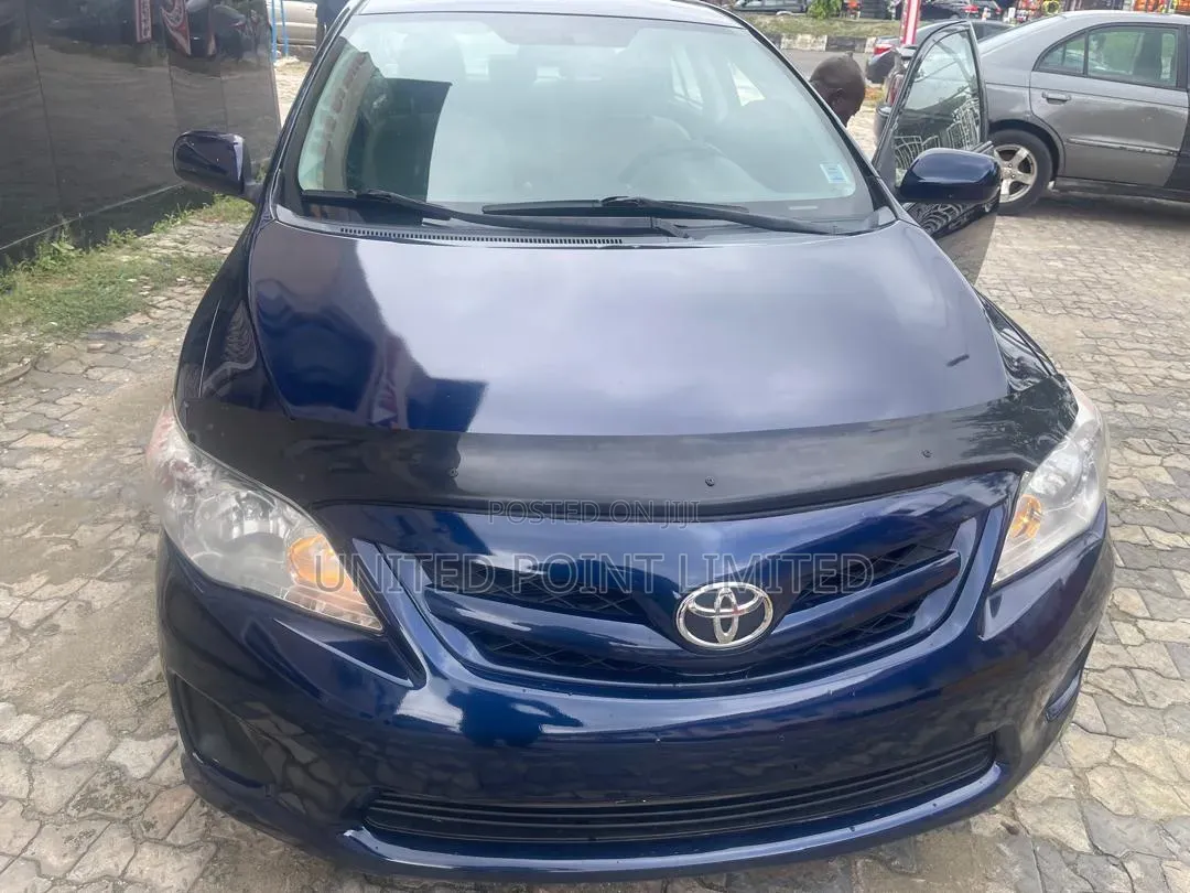 Toyota Corolla 2013 Blue