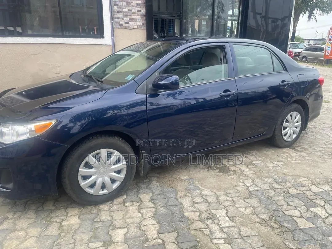 Toyota Corolla 2013 Blue