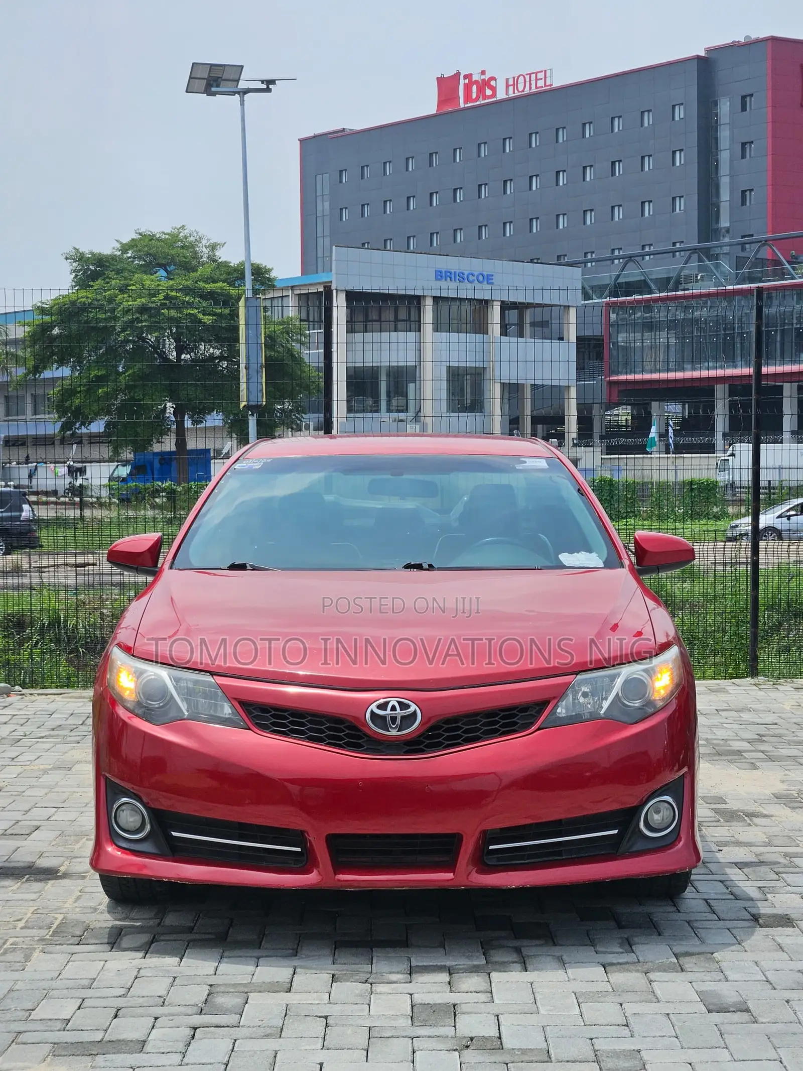 Toyota Camry SE V6 4dr Sedan (3.5L 6cyl 6A) 2012 Red