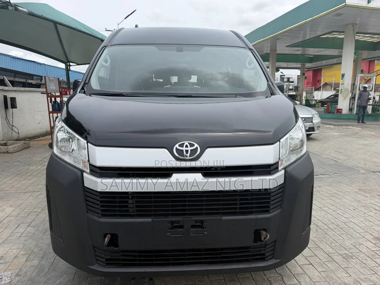 Toyota HiAce 2020 Black