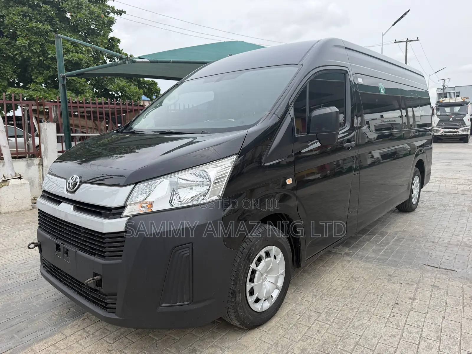 Toyota HiAce 2020 Black
