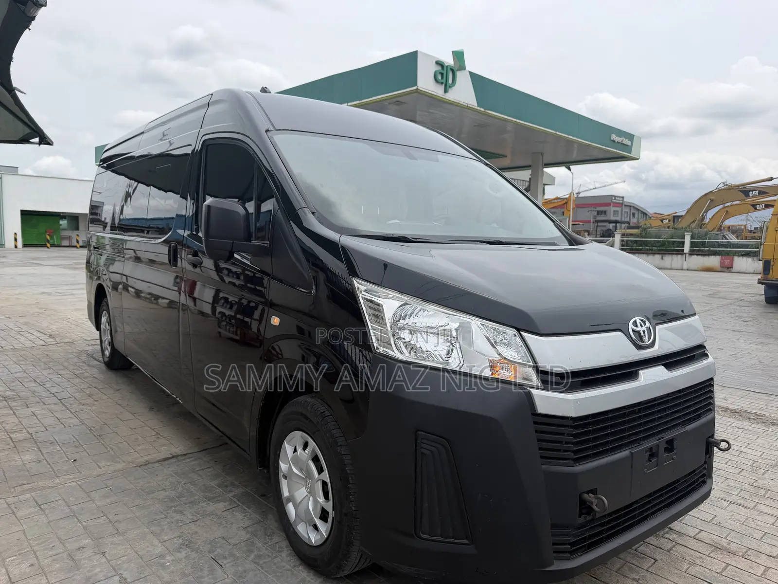 Toyota HiAce 2020 Black