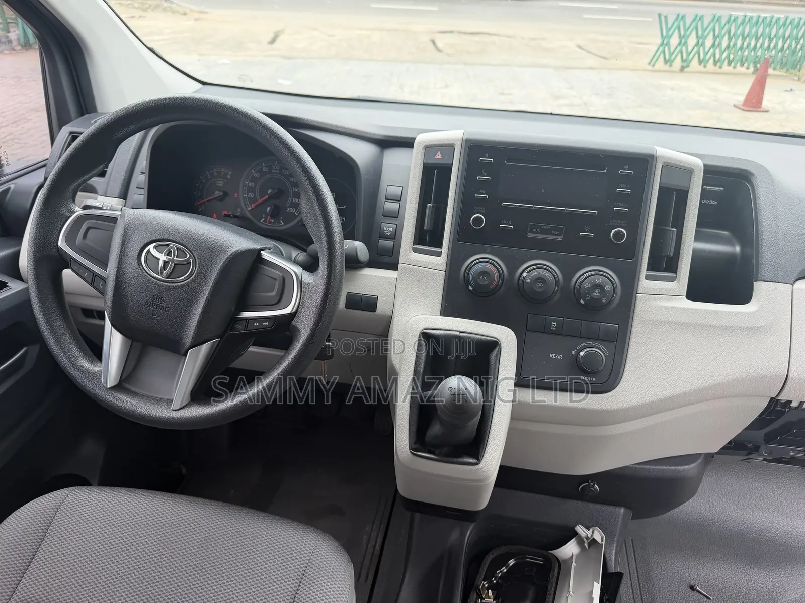 Toyota HiAce 2020 Black