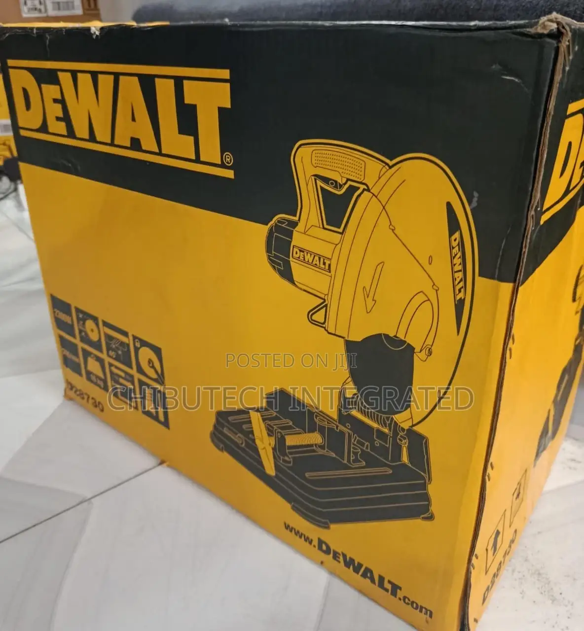 Dewalt D28730 14-inch (355mm) Chop Smiaw Designed For Heavy-duty Metal