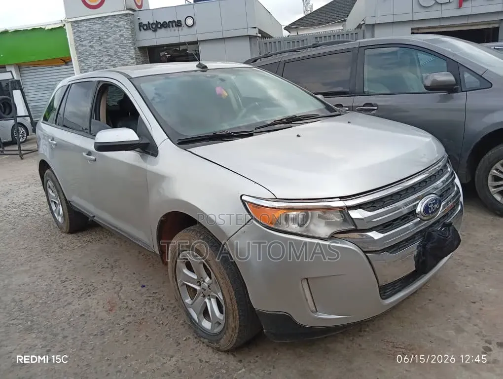 Ford Edge SE 4dr SUV AWD (3.5L 6cyl 6A) 2014 Silver