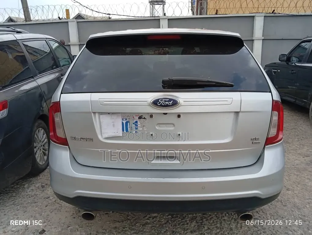 Ford Edge SE 4dr SUV AWD (3.5L 6cyl 6A) 2014 Silver