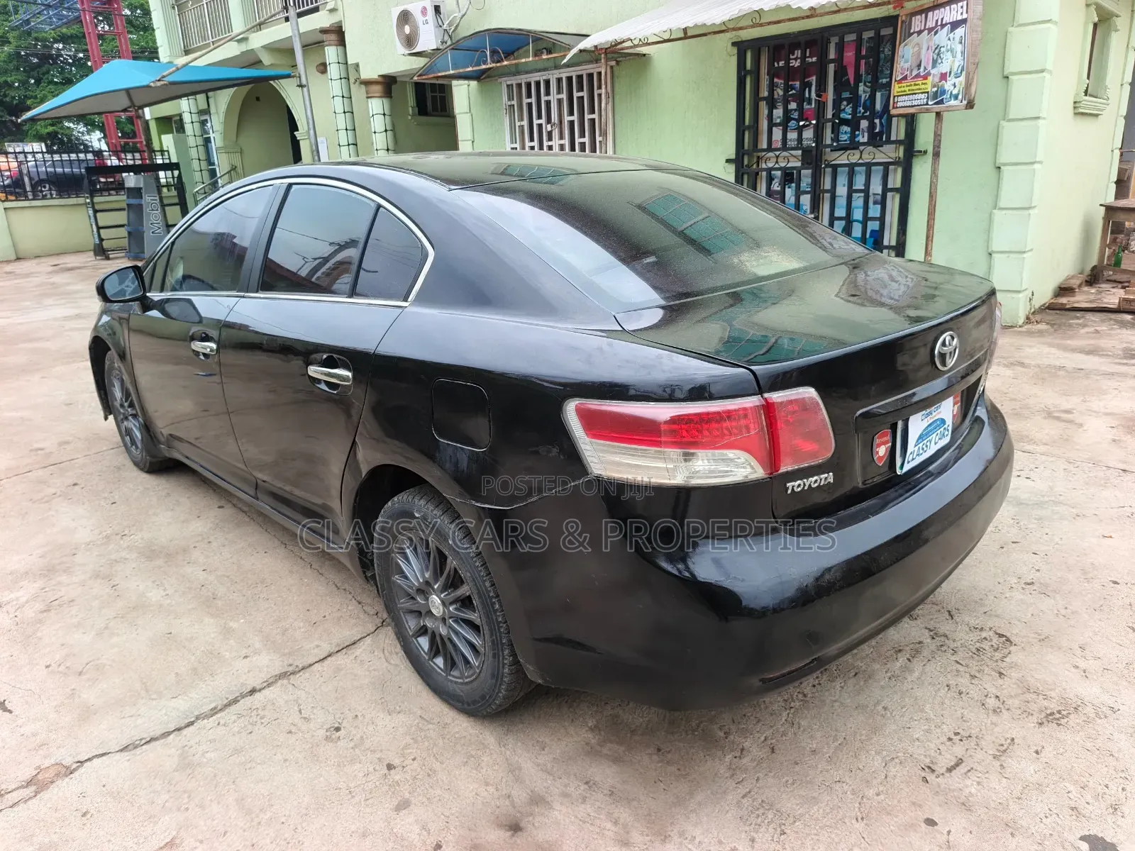Toyota Avensis 2010 Black