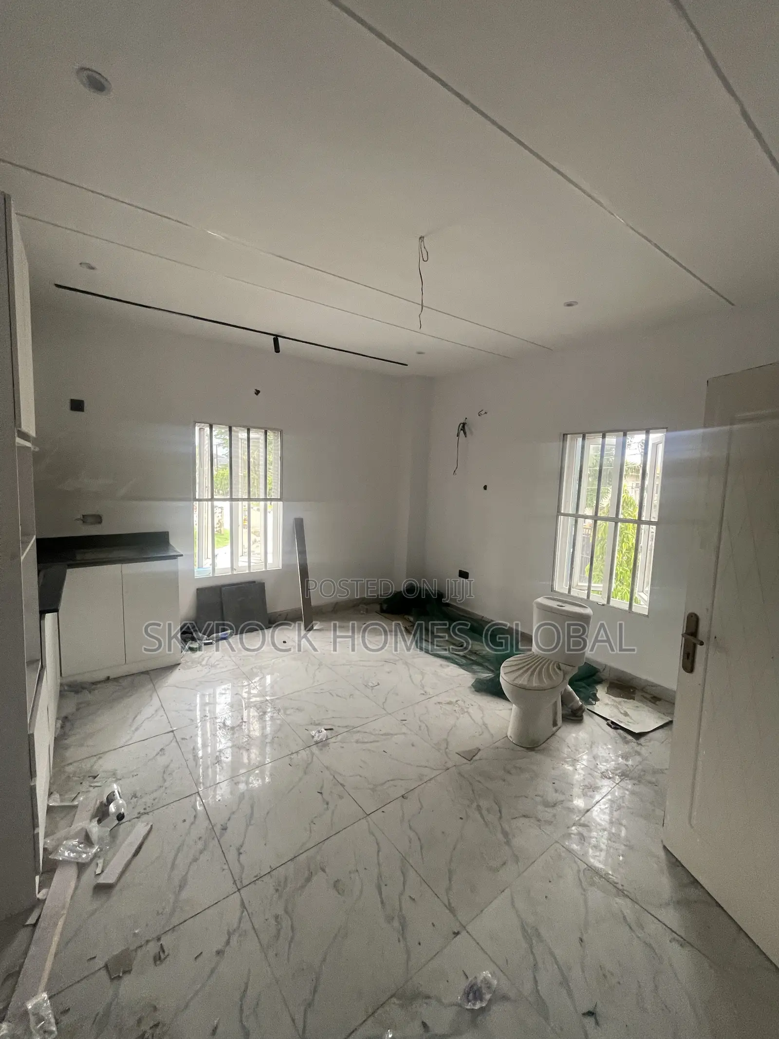 1bdrm Apartment in Igbo-efon for sale
