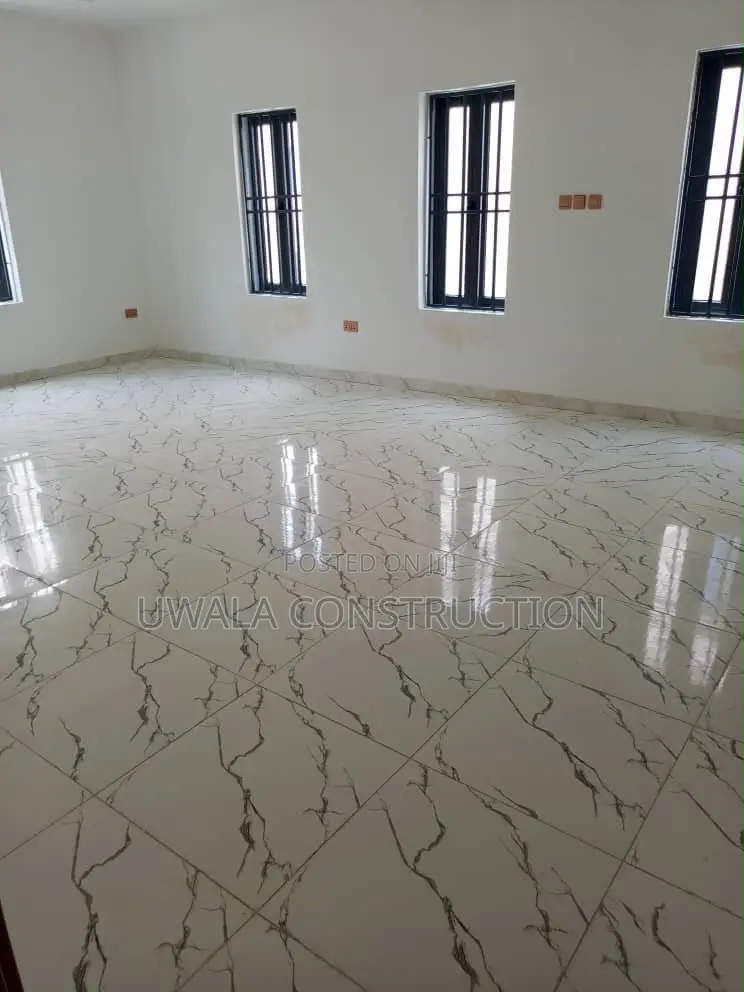 4bdrm Townhouse/Terrace in Guzape District for Sale