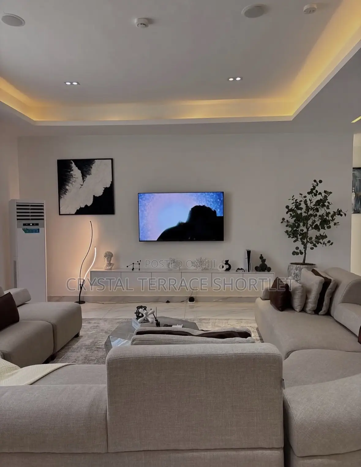 Cozy Two Bedroom Shortlet Apartment