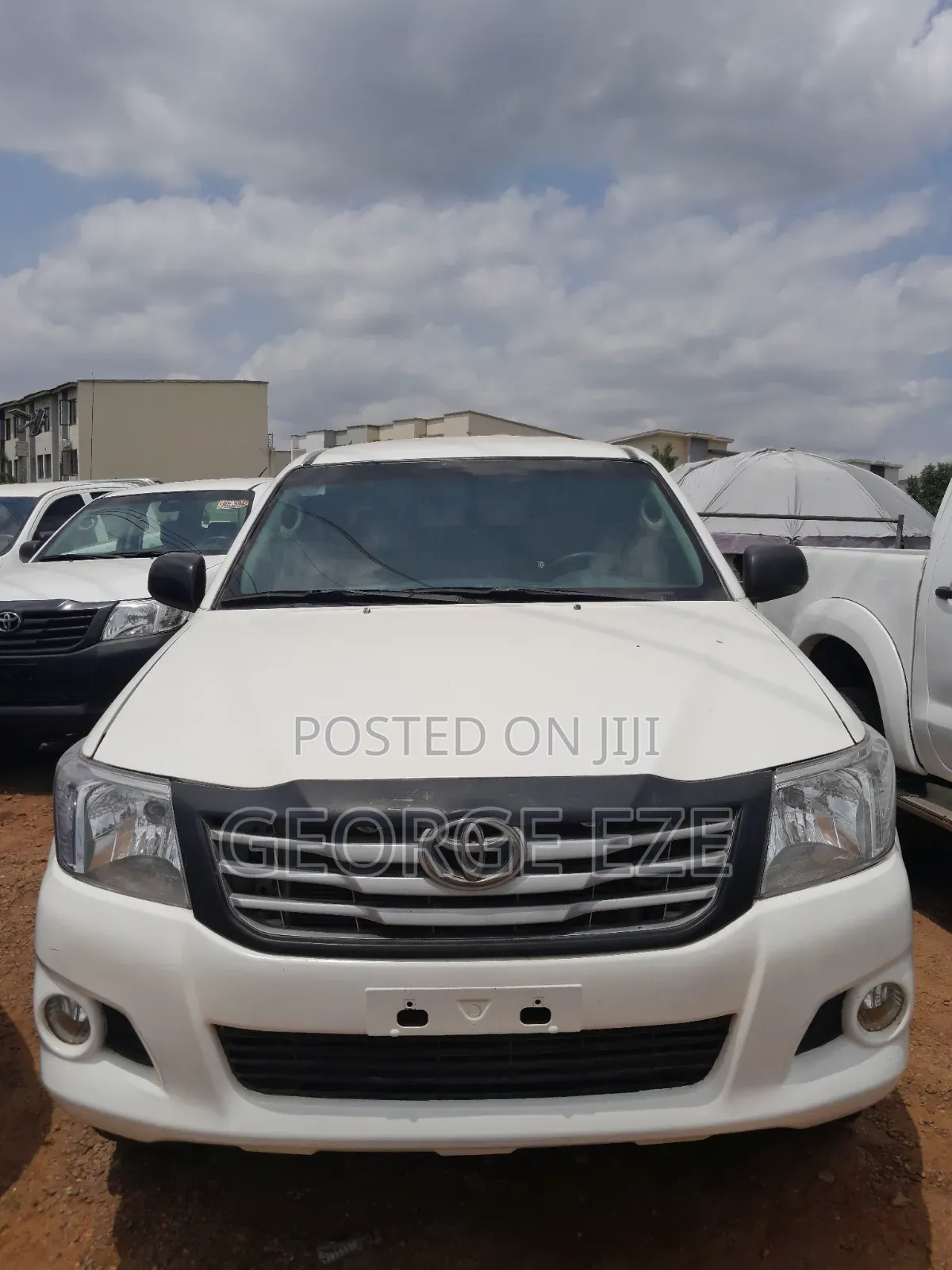 Toyota Hilux 2012 White