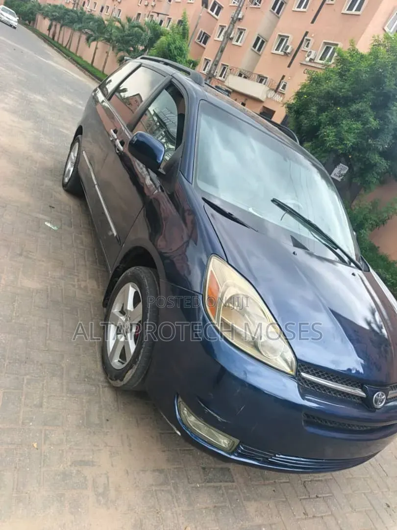 Toyota Sienna XLE Limited 2005 Blue