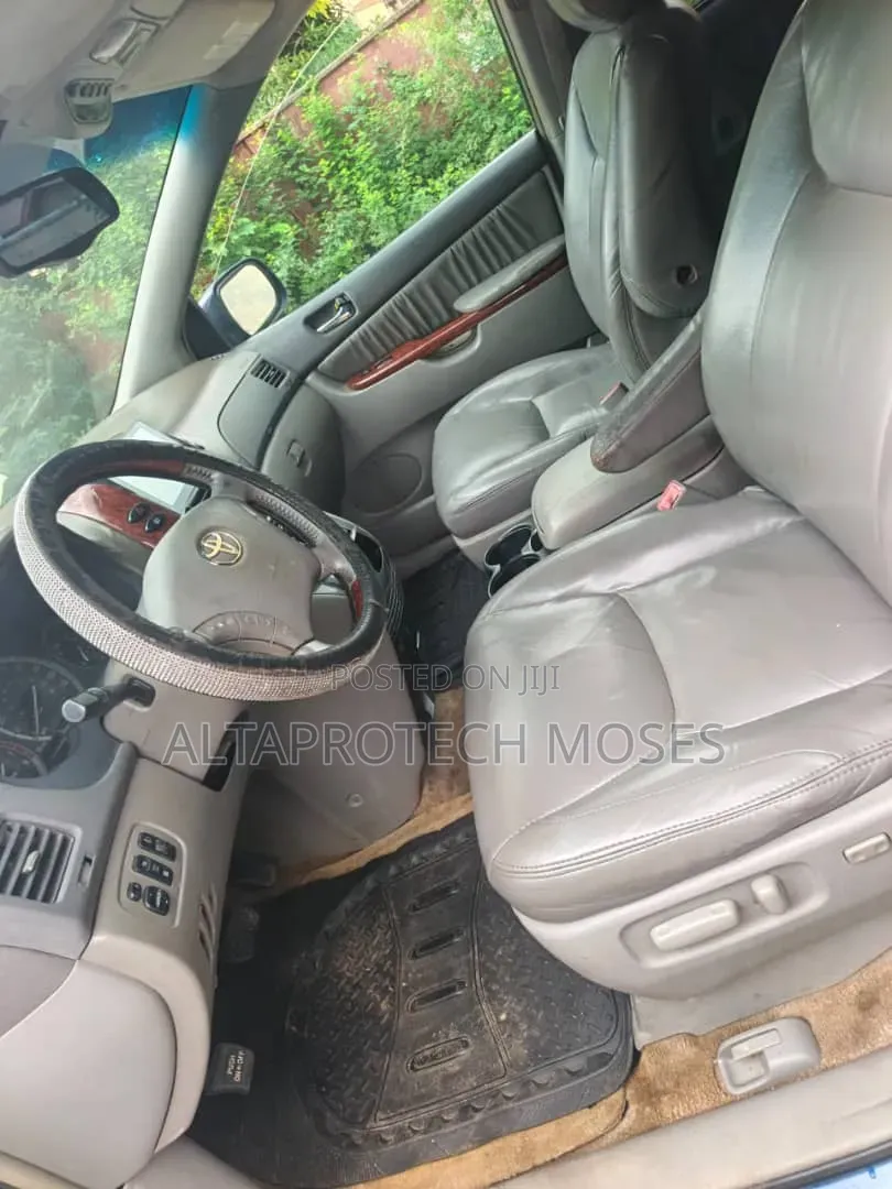 Toyota Sienna XLE Limited 2005 Blue