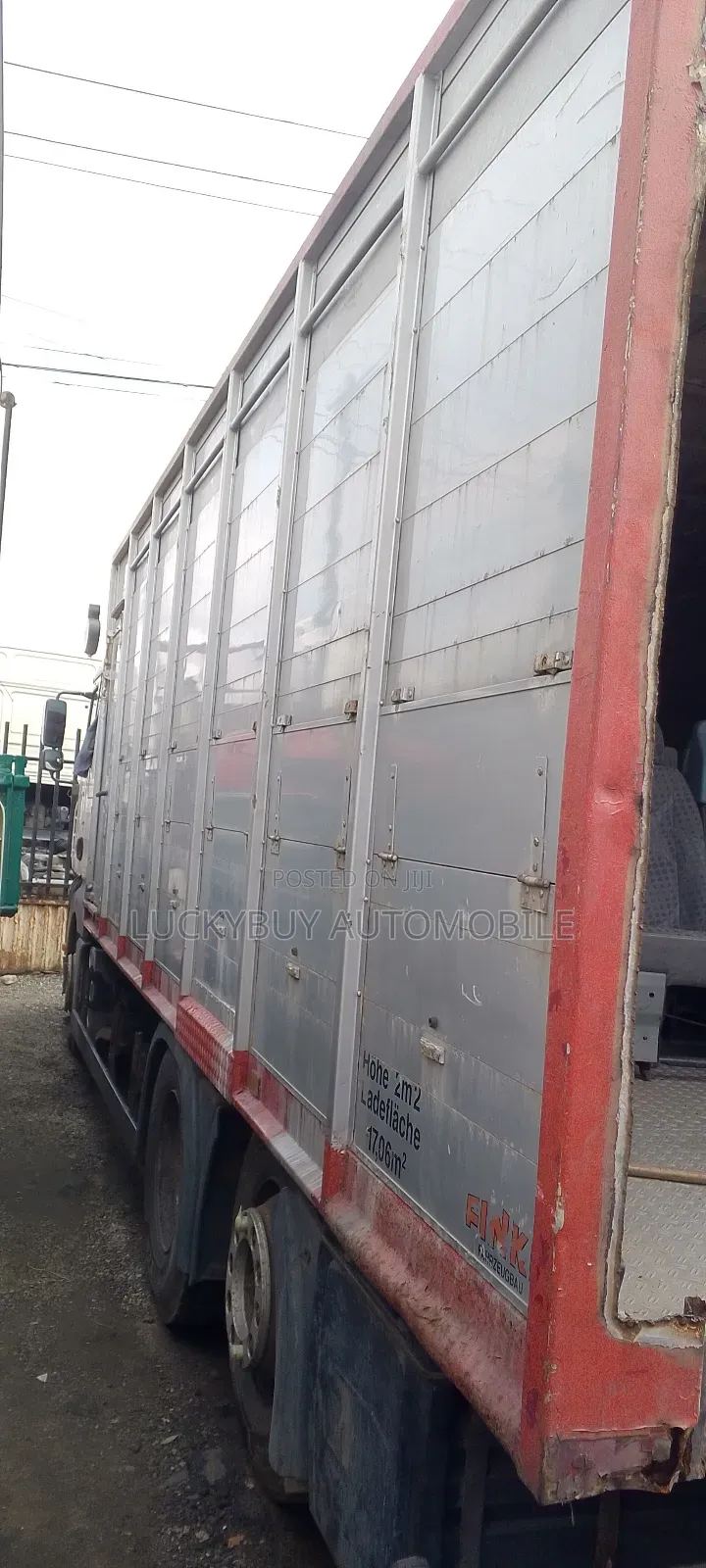 Man Tga 8 Tyres Container Body