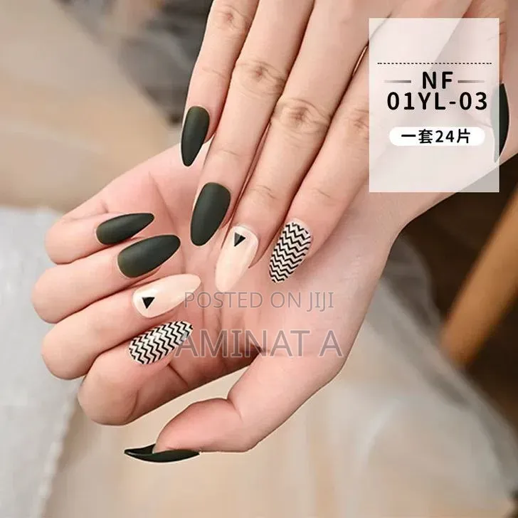 Unique Diy Matte 24 Fake Nails Pattern