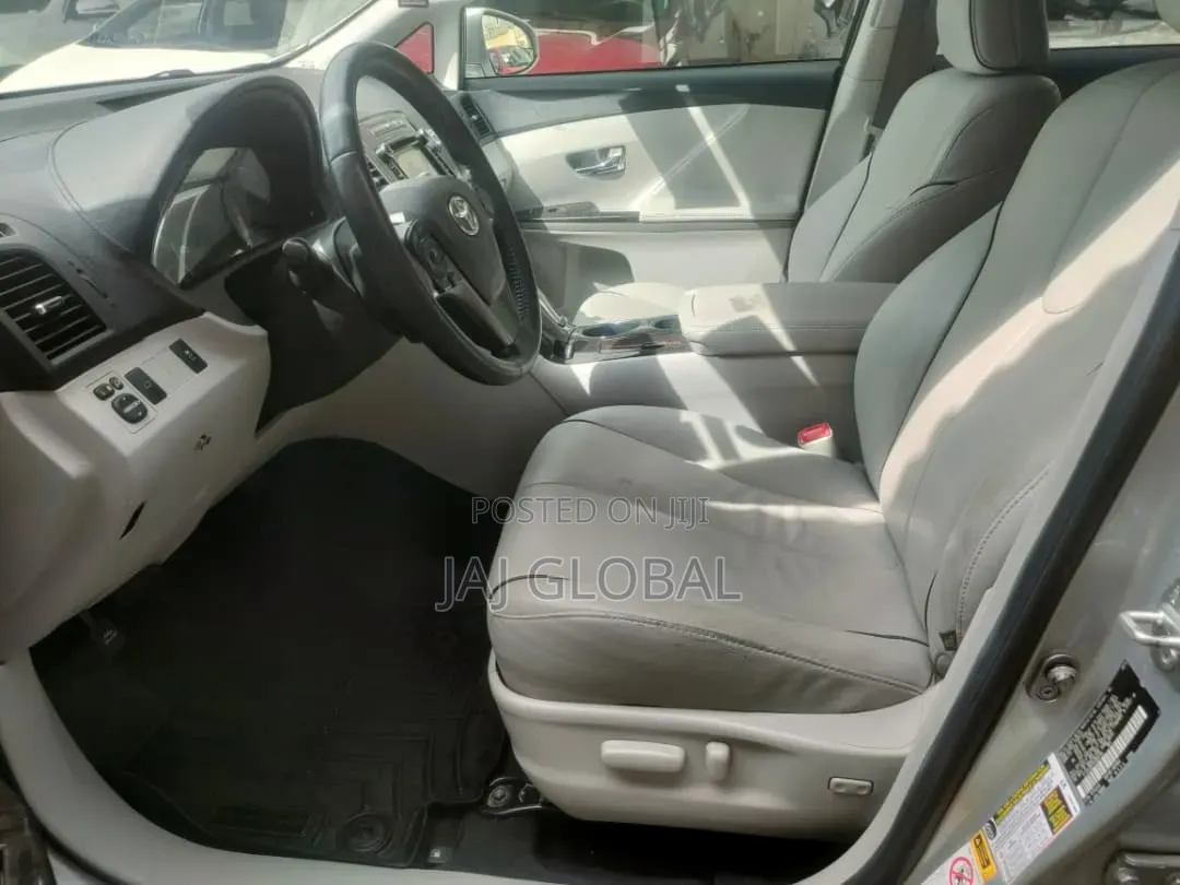 Toyota Venza 2014 Silver
